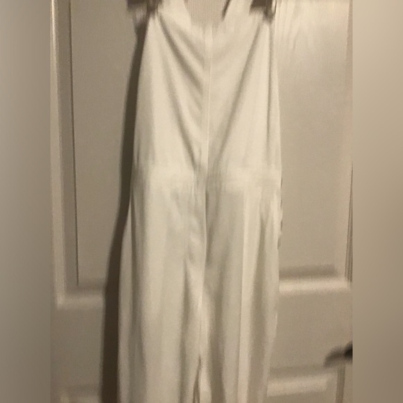 Aritzia Bibbed Overalls White - Picture 10 of 14
